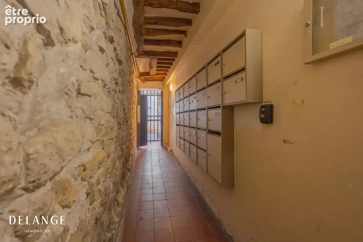 Mouffetard – Studio 30 m² – Traversant, lumineux et meublé - photo 8