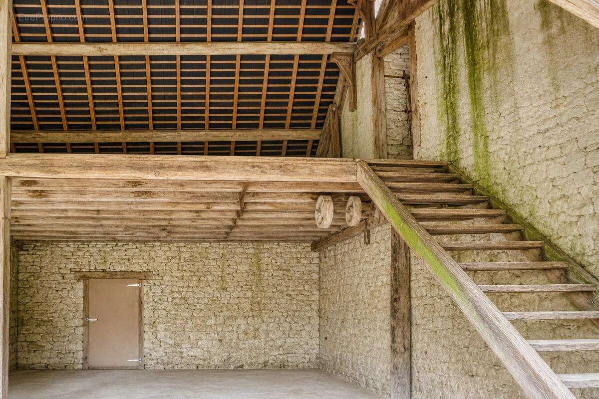 Ferme de 294 m² avec dépendances à Moisy - photo 34