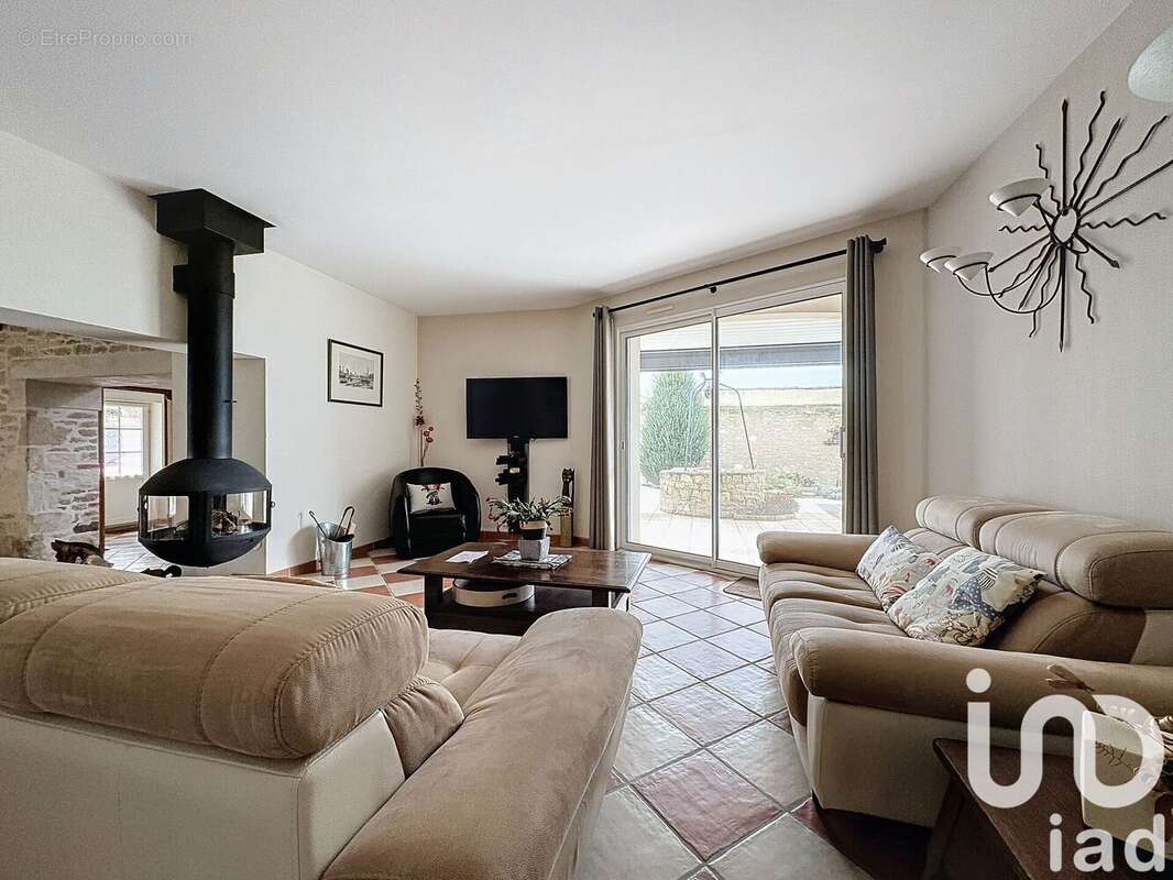 Photo 5 - Maison à CHARRON