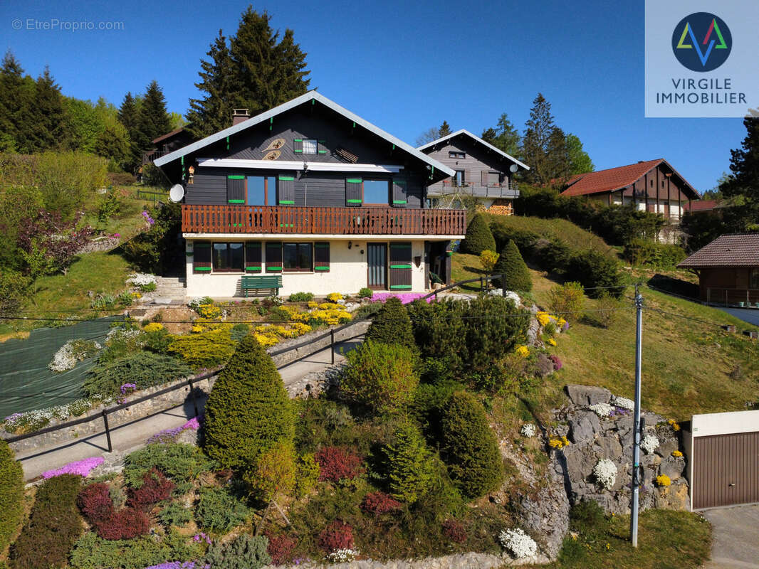 Maison à LES HOPITAUX-NEUFS