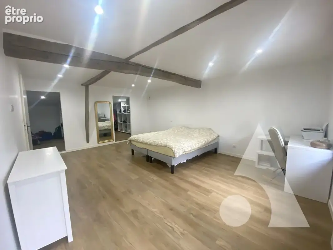 Maison 176 m² - 3 chambres - garage et jardin - photo 11