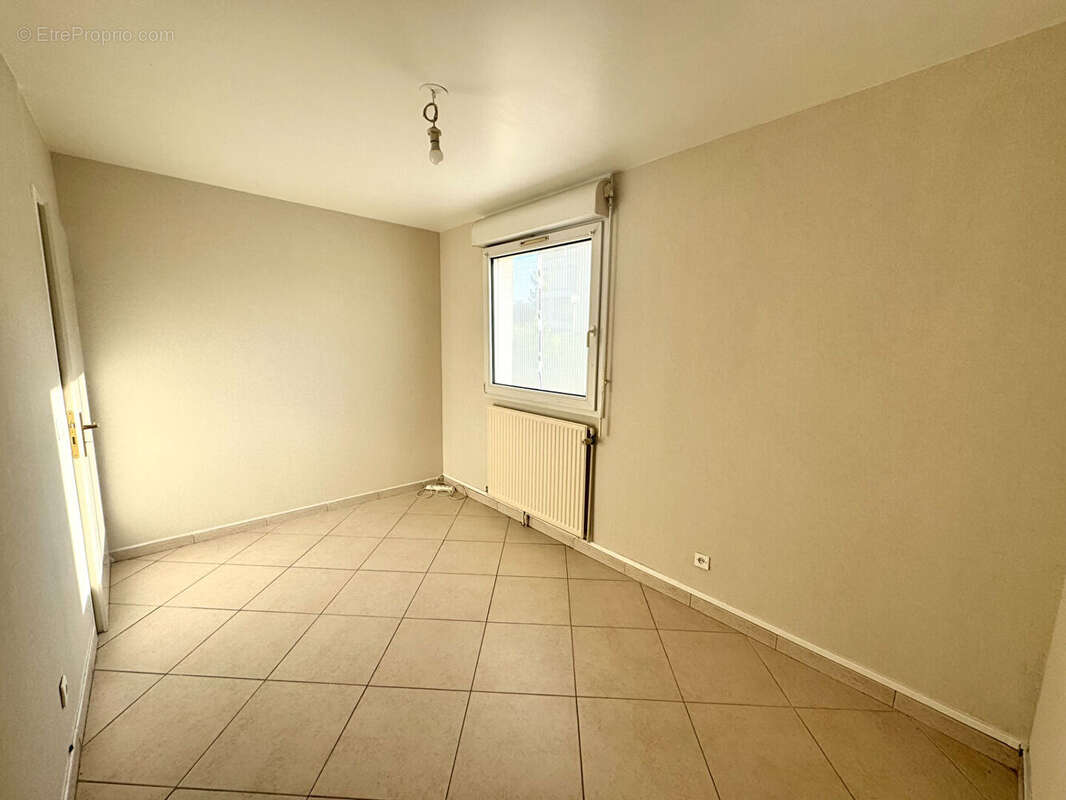 Appartement 82 m² à Annemasse  - photo 8