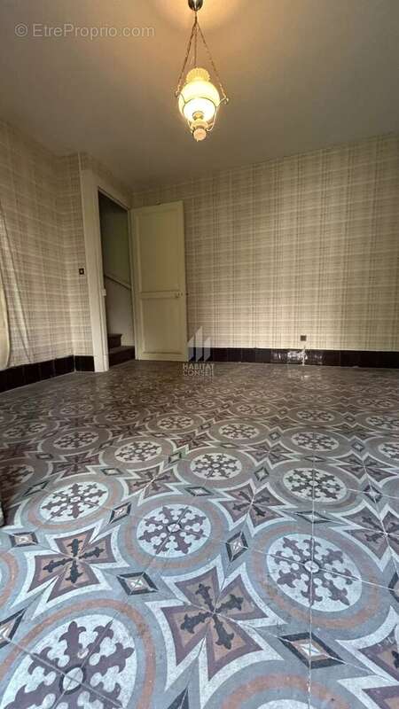 Maison à SAINT-EGREVE