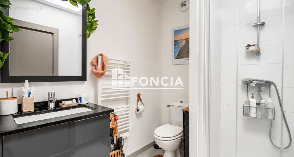 A vendre superbe t4 plein centre ville clef en main - libre d'occupation - photo 6
