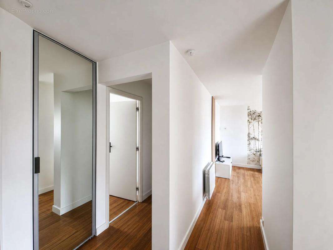 Bel appartement - 80 m2- Lorient centre - photo 3