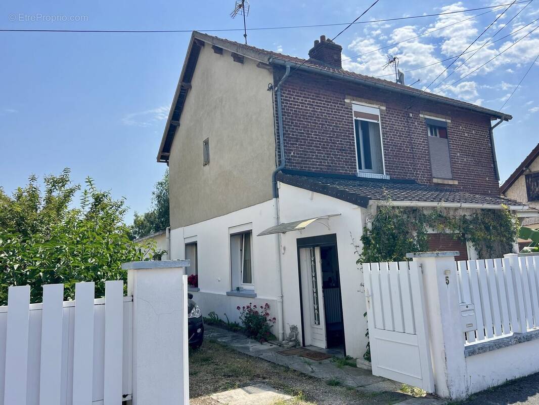 Maison à TERGNIER