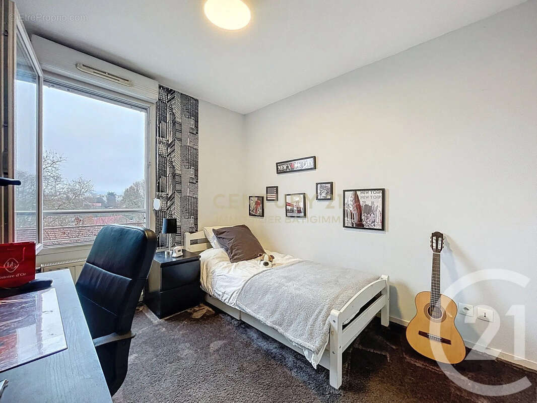 Appartement à BOURGOIN-JALLIEU