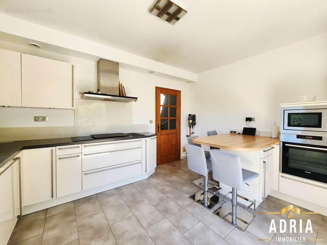 Maison 147 m² à Jougne  - photo 9