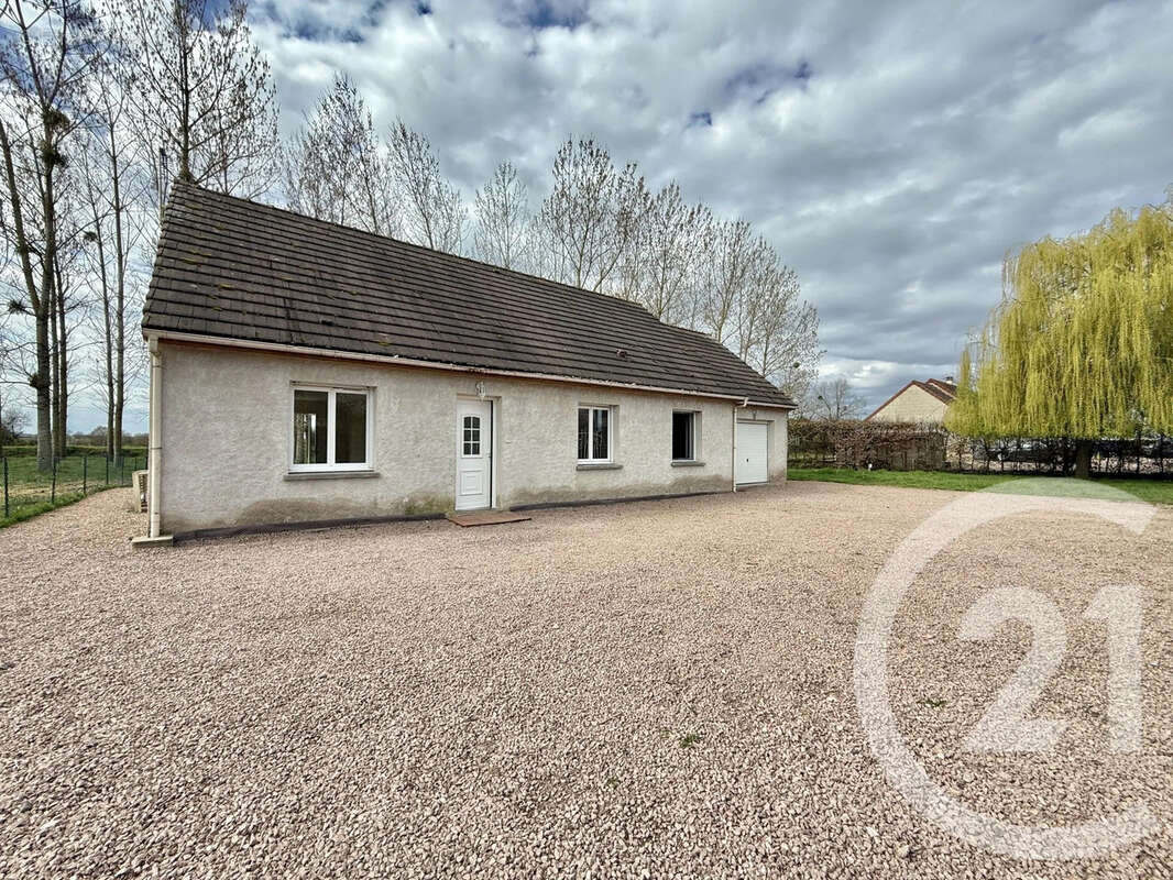 Maison à JALIGNY-SUR-BESBRE