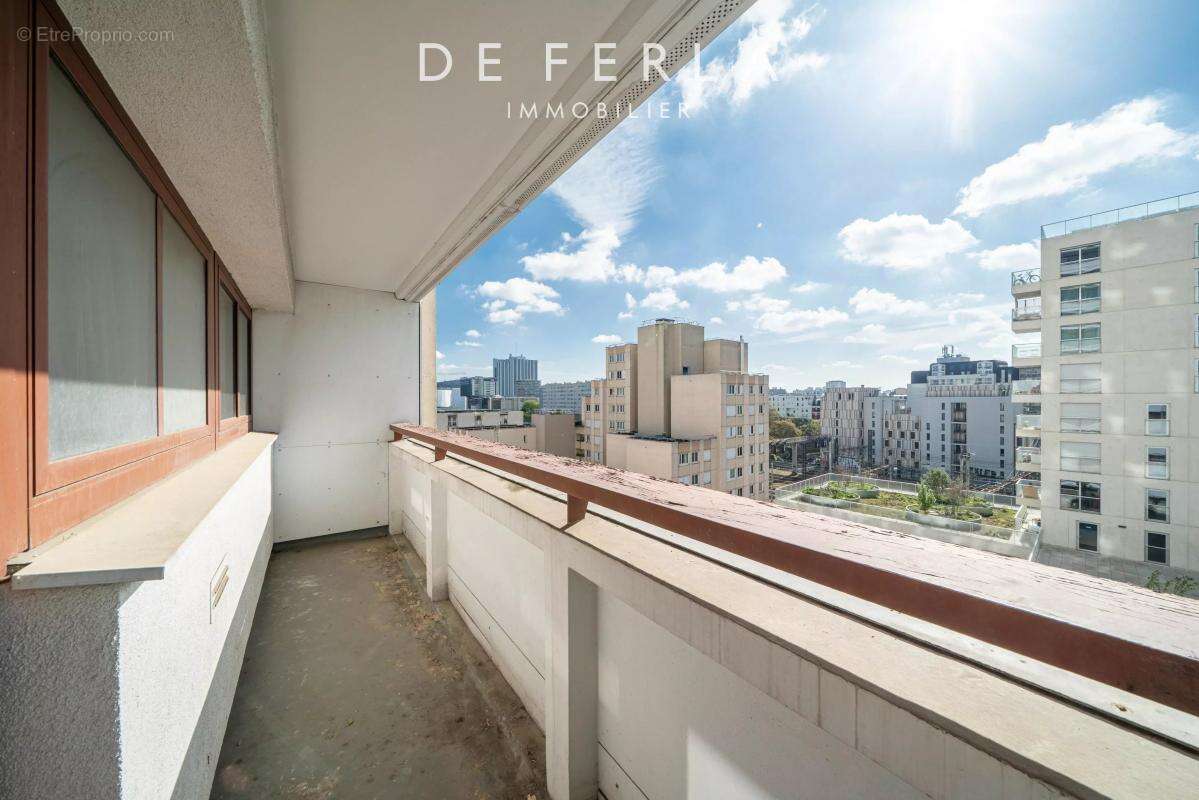 Appartement lumineux au 8è étage — 114 m² à réinventer entièrement - photo 5