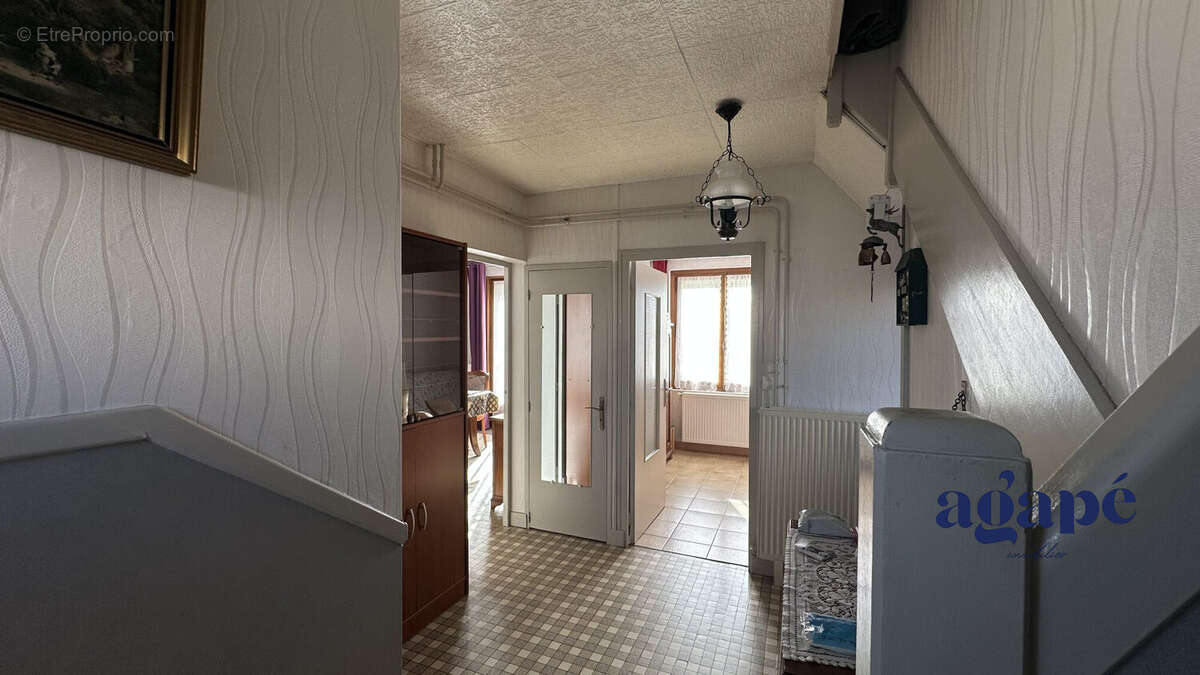 Maison à COULANGES-LES-NEVERS