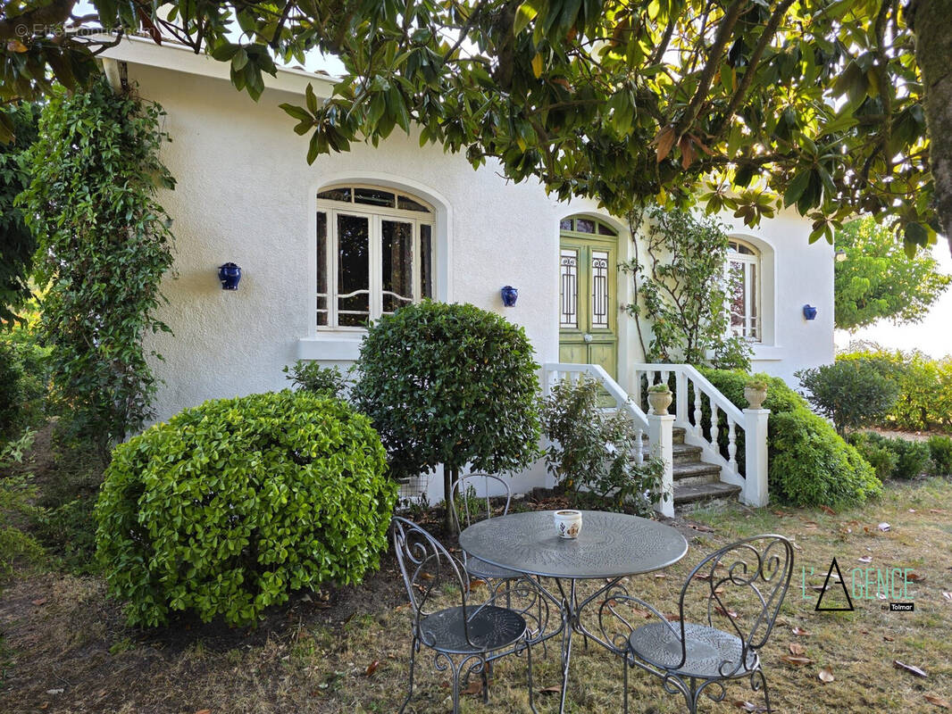 Maison 6 pièces 145 m² · à Bazas · 145 m² · 214 000 €