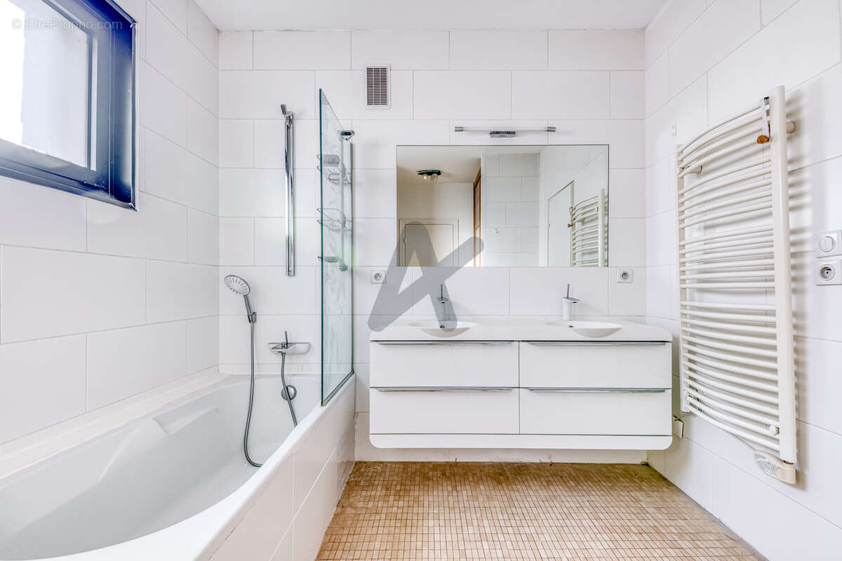 Appartement à LYON-6E