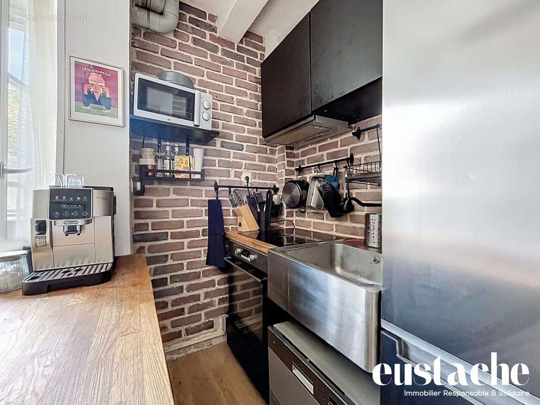 Appartement à CHARENTON-LE-PONT