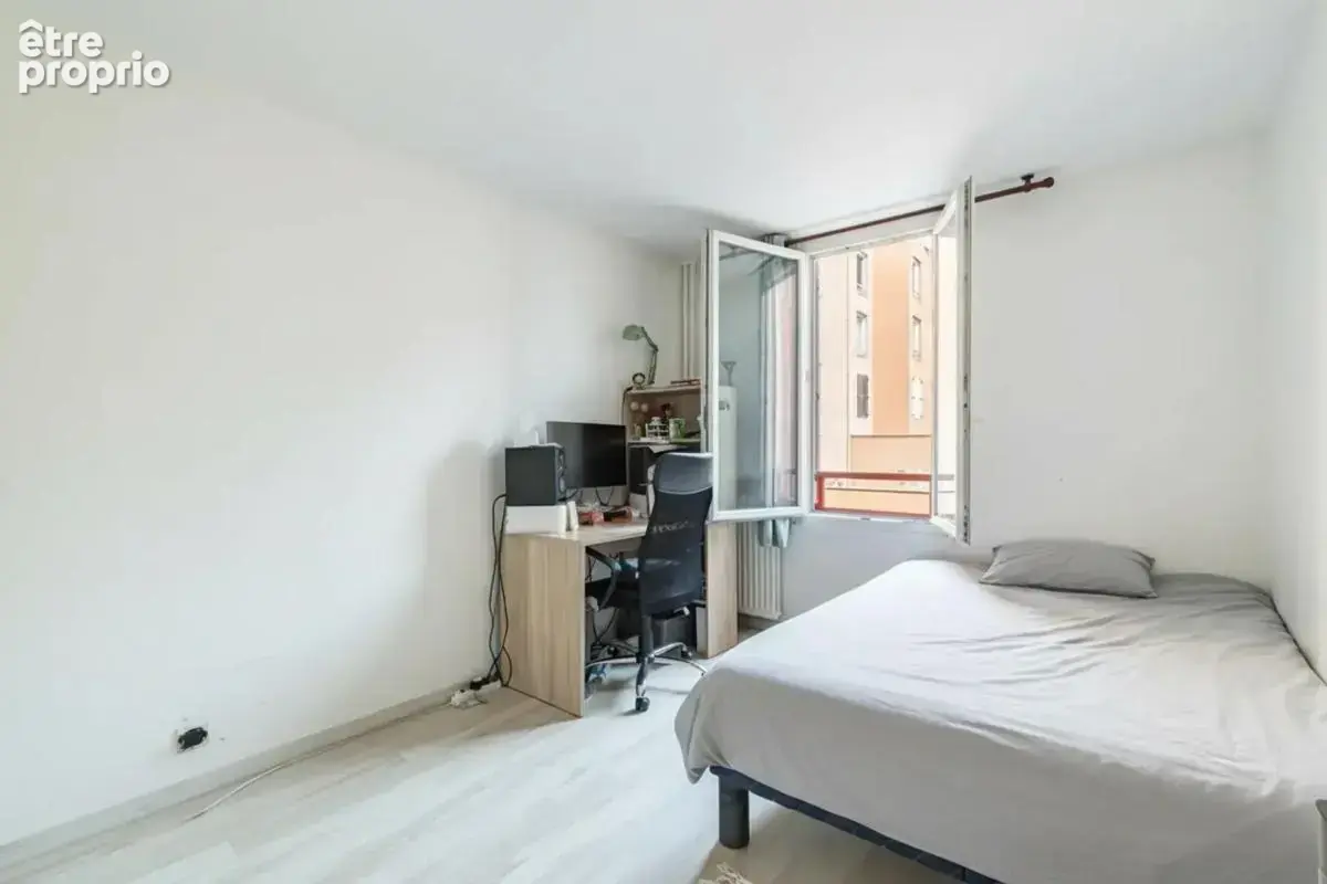 Appartement de 4 pièces de 82 m² à Champs-sur-Marne - photo 7