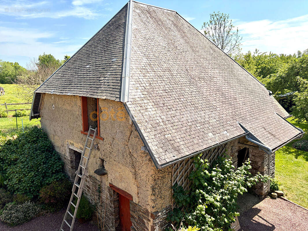 Maison à COUTANCES