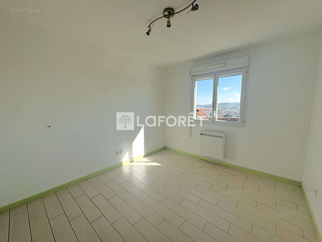 Appartement à GRIGNY