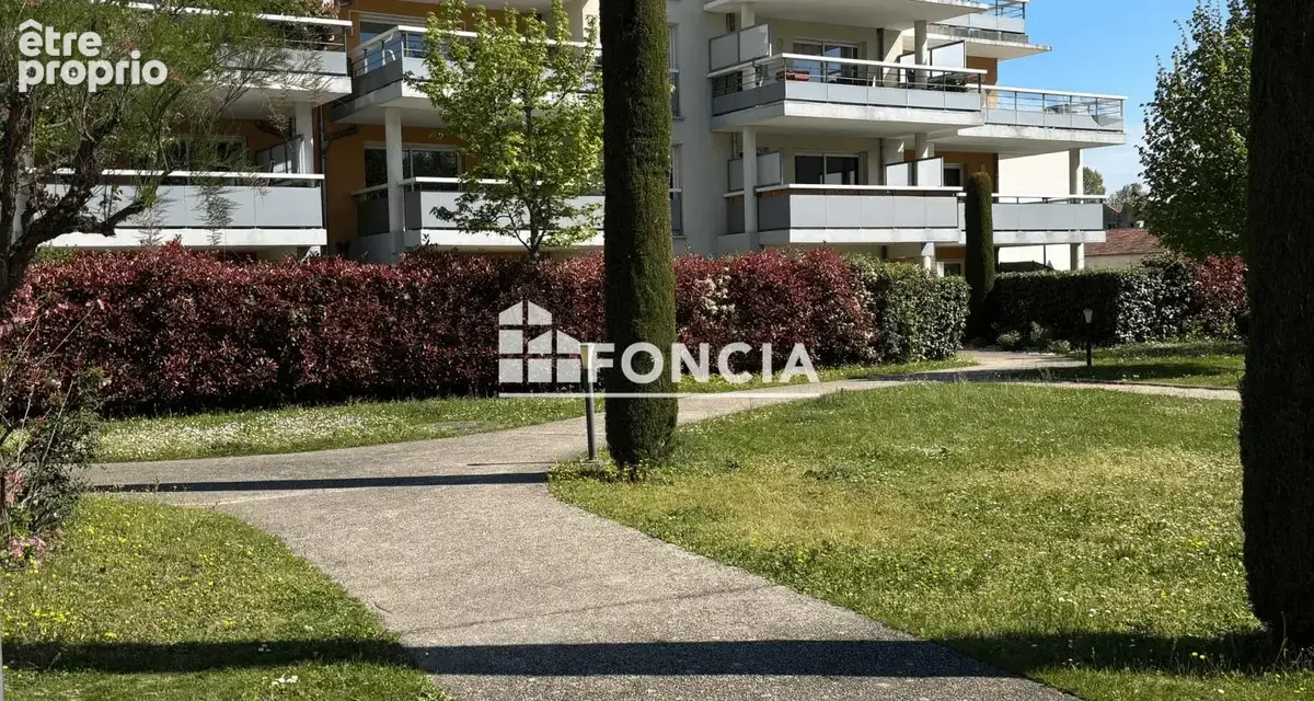 Appartement à vendre – Résidence de standing avec parc arboré, terrasse 27 m², garage et parking - photo 2