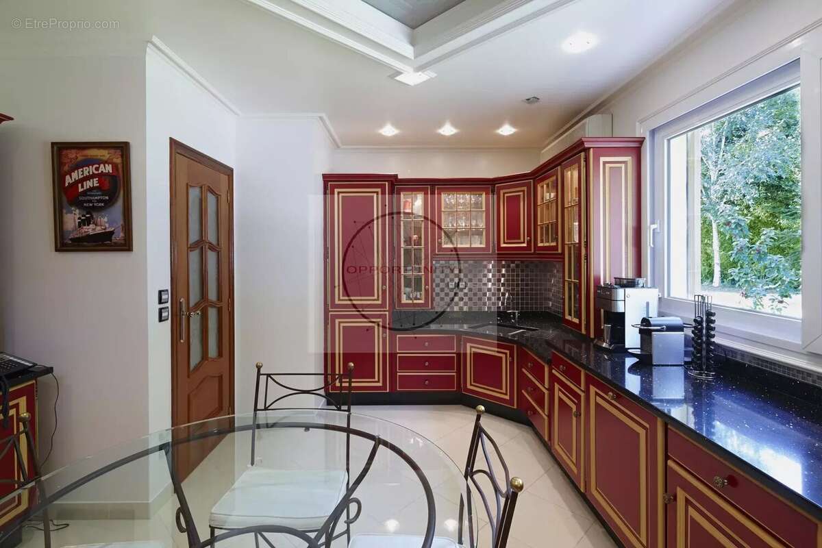 Maison à QUINCY-VOISINS