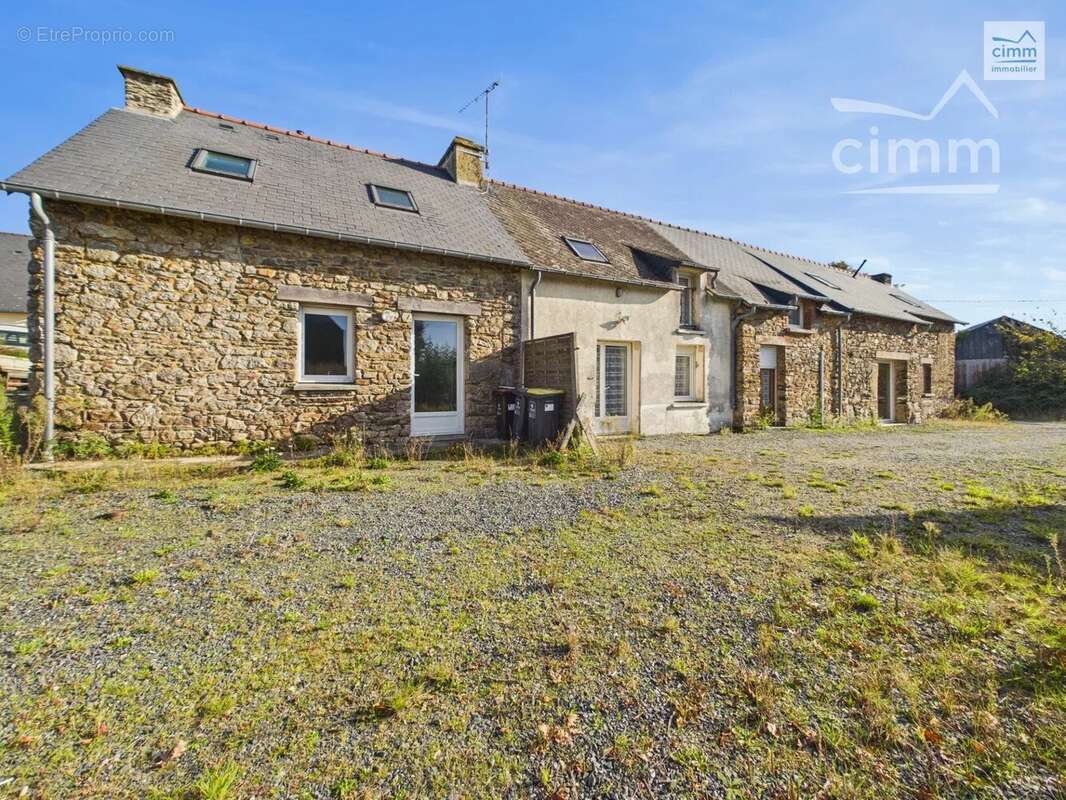 Maison à LES BRULAIS