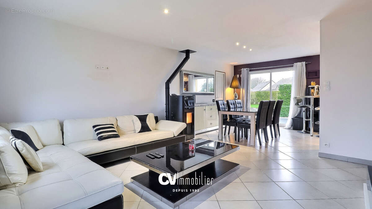 Maison à TOURVILLE-LA-CAMPAGNE