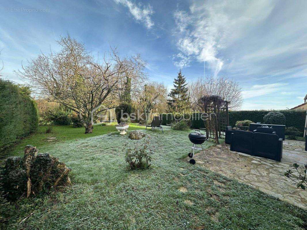 Maison à BRIE-COMTE-ROBERT