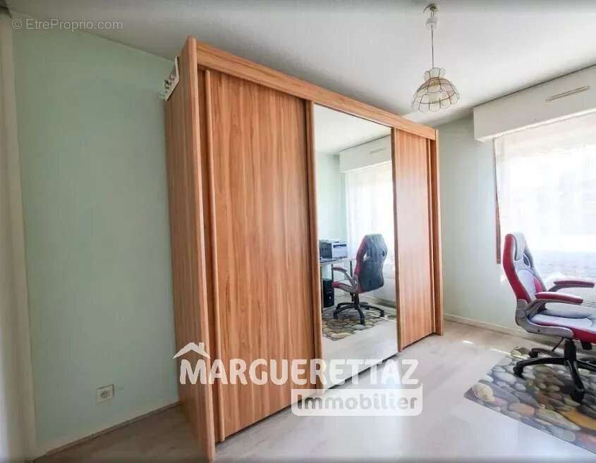 Appartement à VILLE-LA-GRAND