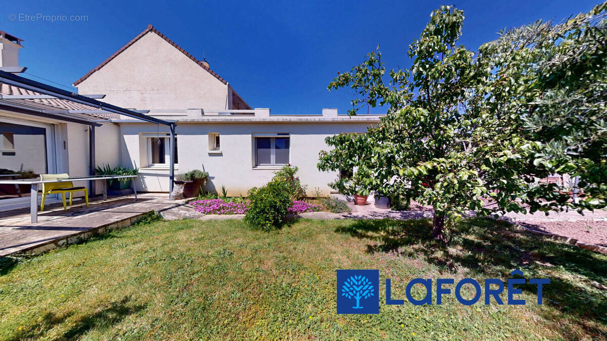 Maison à ATHIS-MONS