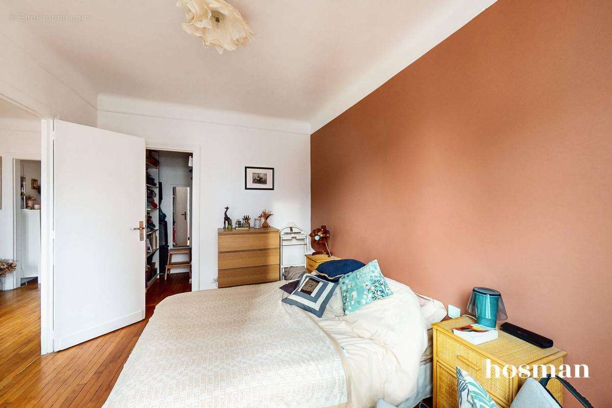 Appartement à PARIS-14E