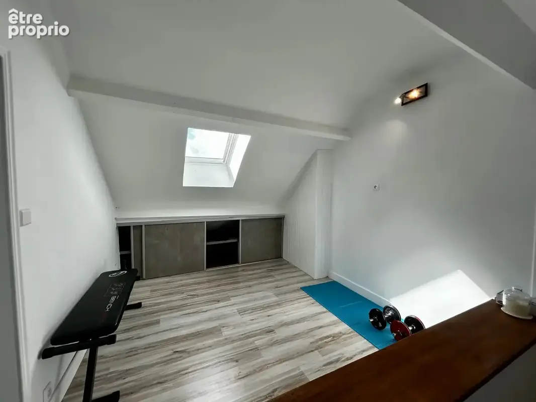 Maison familiale avec 5 chambres et garage - photo 9