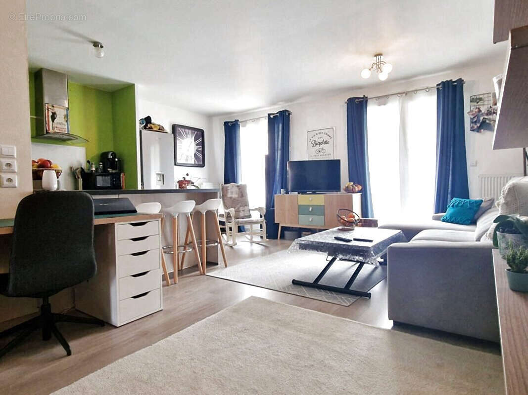 Appartement à LA CHAPELLE-EN-SERVAL