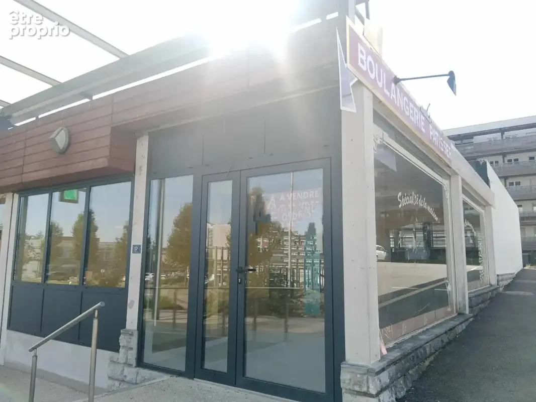 Local commercial - photo 5