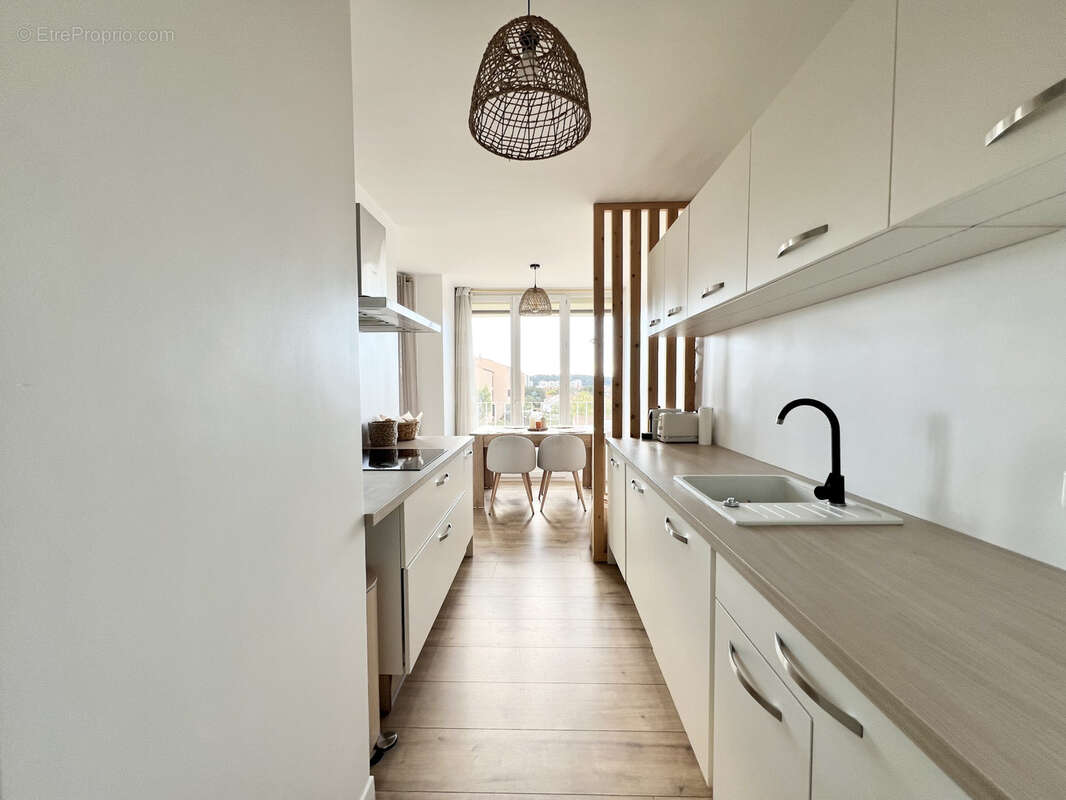 Appartement à LA VALETTE-DU-VAR