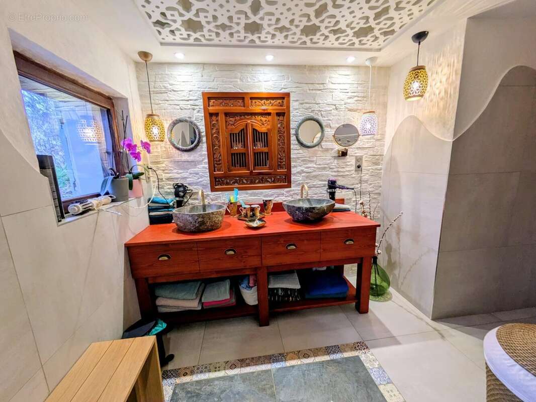 Maison à COISE-SAINT-JEAN-PIED-GAUTHIER