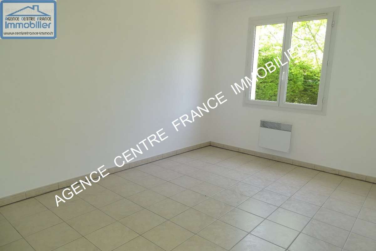 Maison à SAINT-DOULCHARD