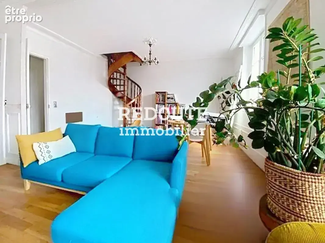 VENTE d'un appartement 4 pièces (environ 151 m²) à REIMS - photo 5
