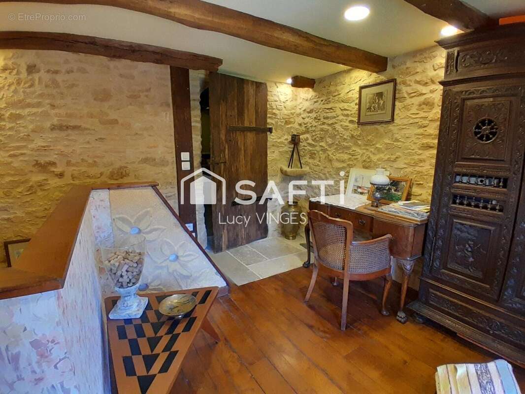 Maison 282 m² à Marminiac  - photo 7
