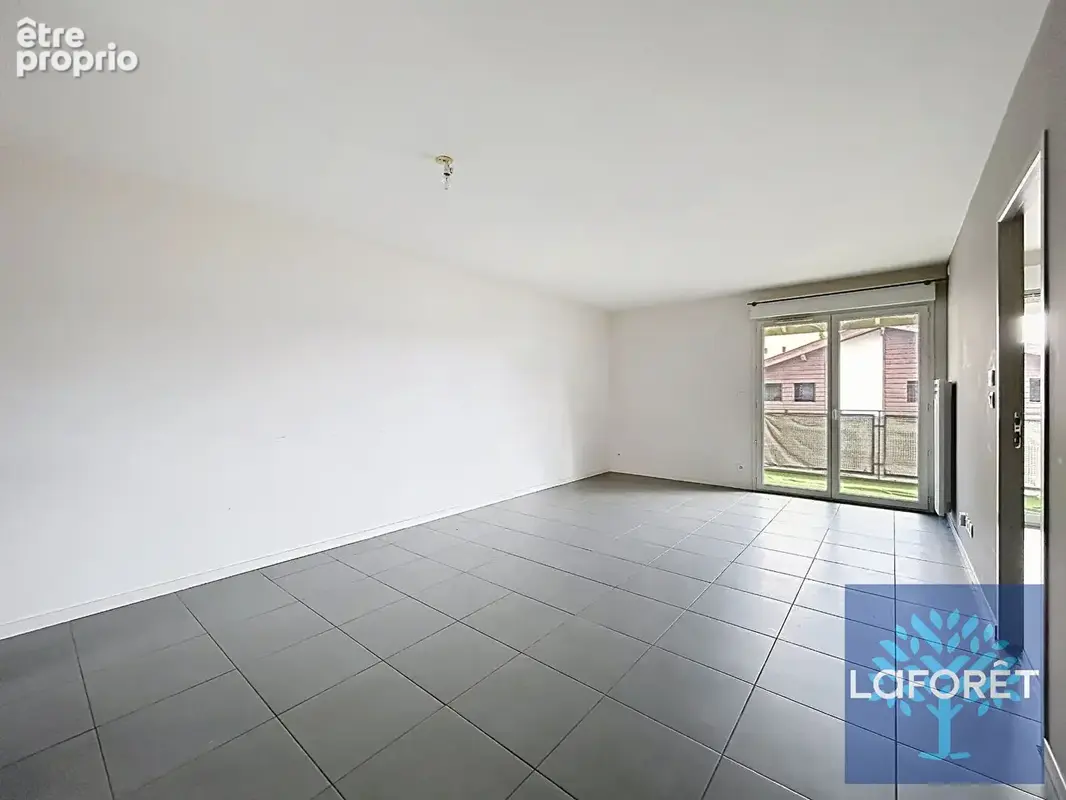 Appartement à SAINT-GEOURS-DE-MAREMNE