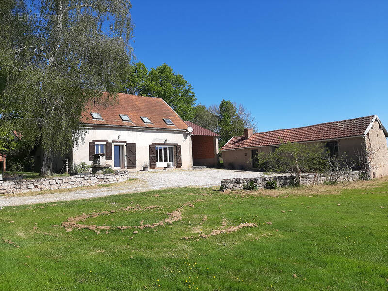 Maison à MARLY-SUR-ARROUX