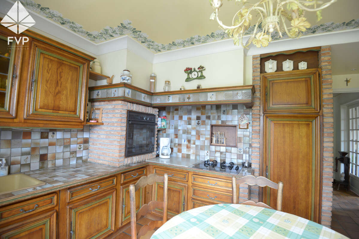 Maison à GRUCHET-LE-VALASSE