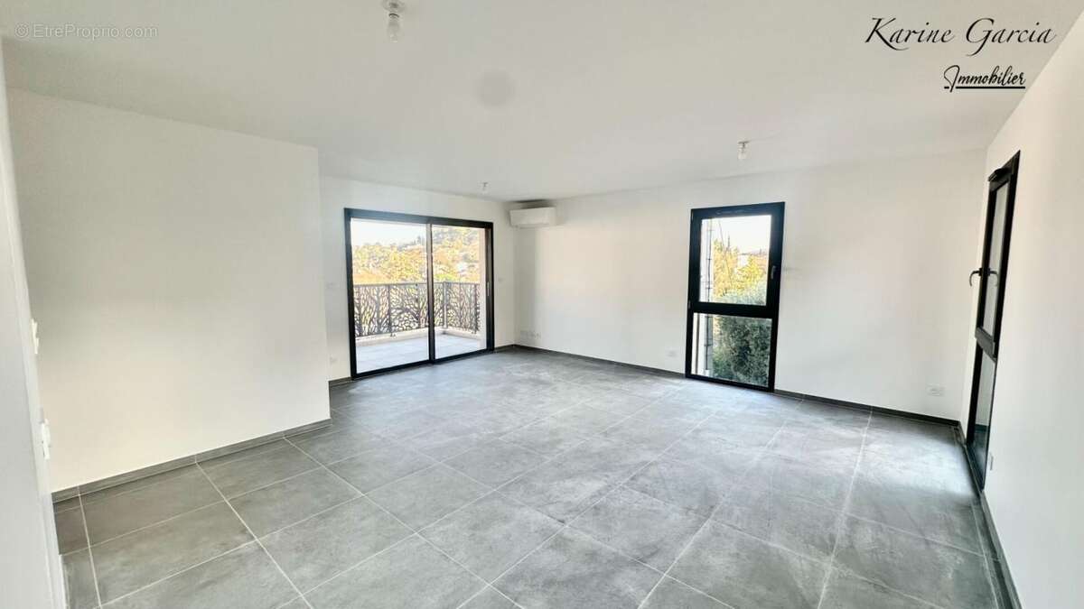 Six fours les plages - appartement de type 3 - superficie 62 m² -  parking sous sol - photo 2