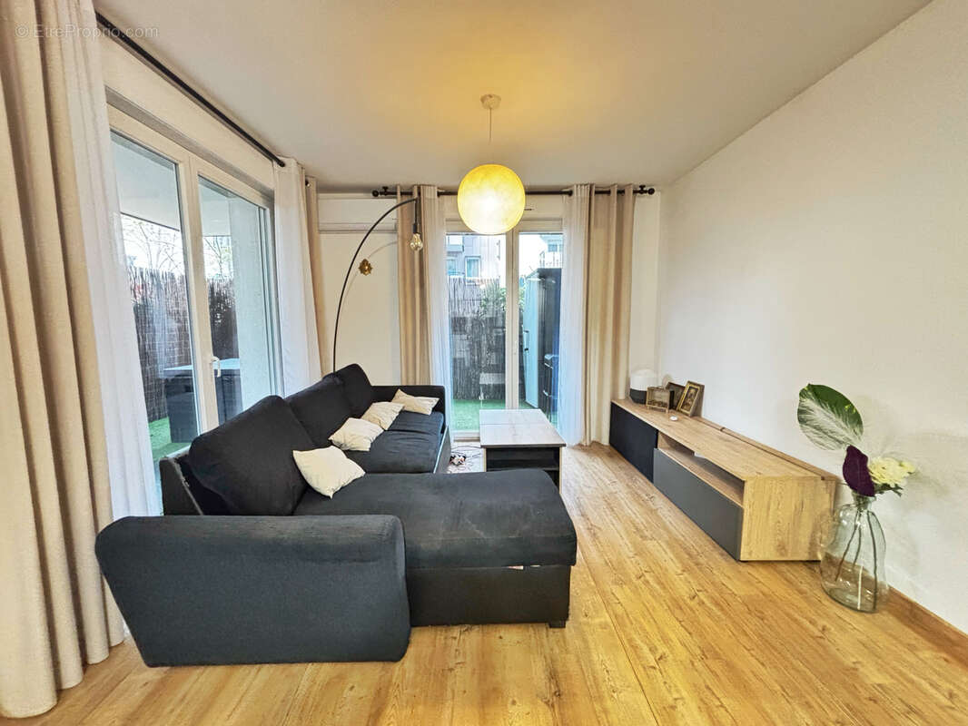 Appartement à SAINT-FONS