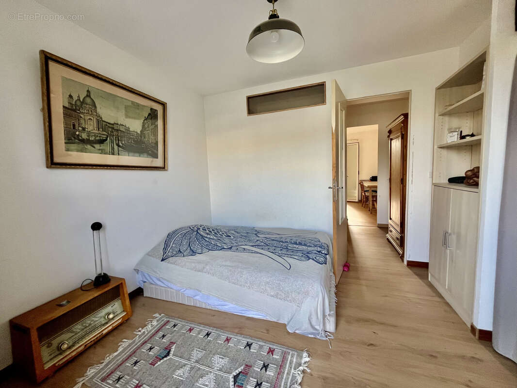 Appartement à MARSEILLE-16E