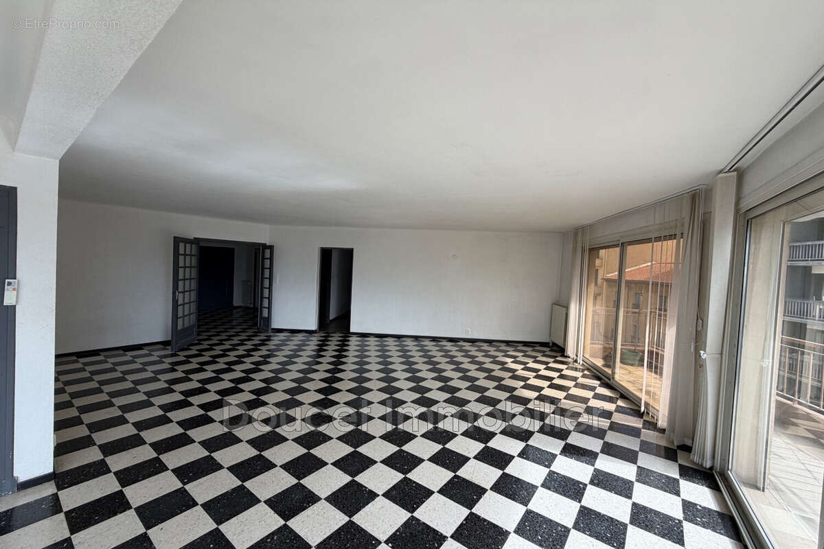 Appartement à BEZIERS