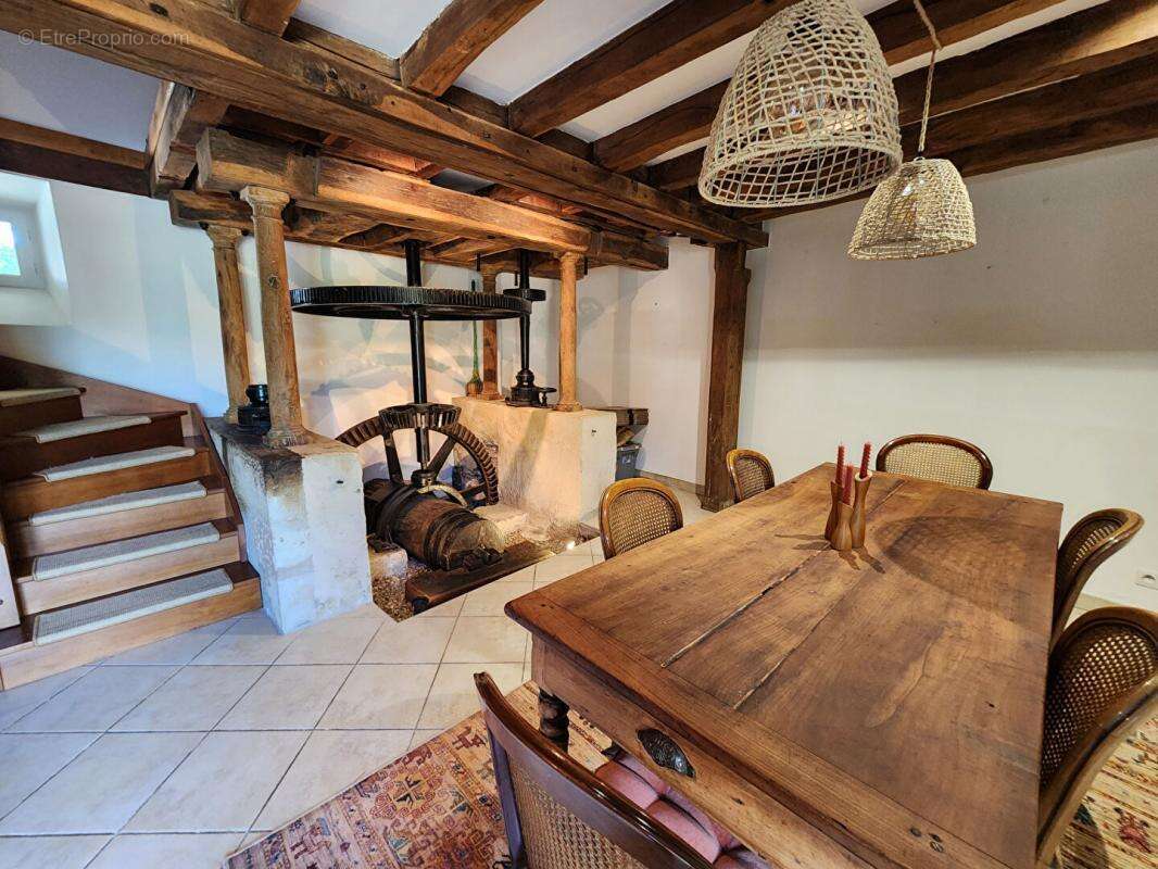 Maison à PERRUSSON