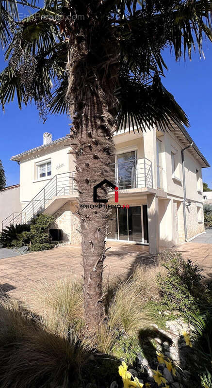 Maison à VAUX-SUR-MER