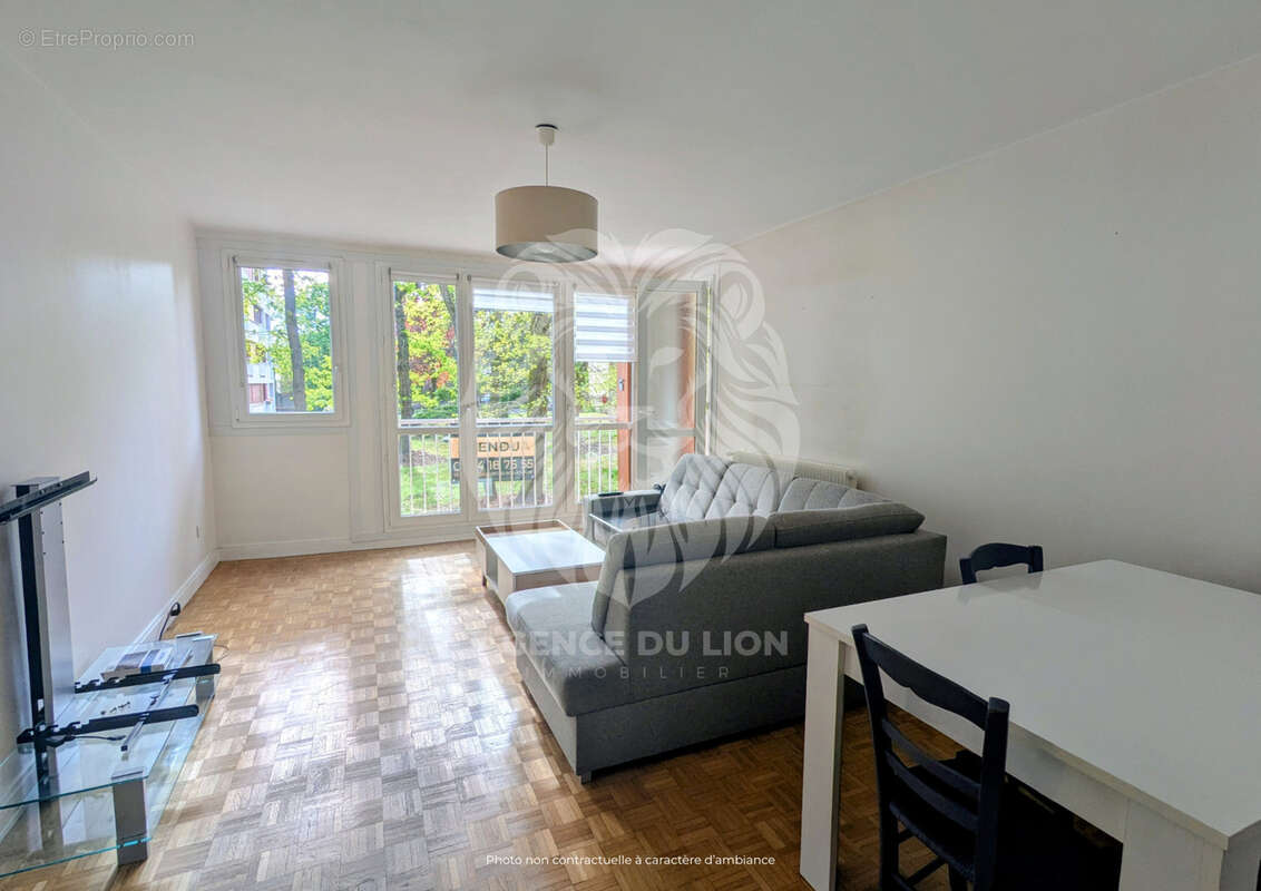Appartement à BEAUCHAMP