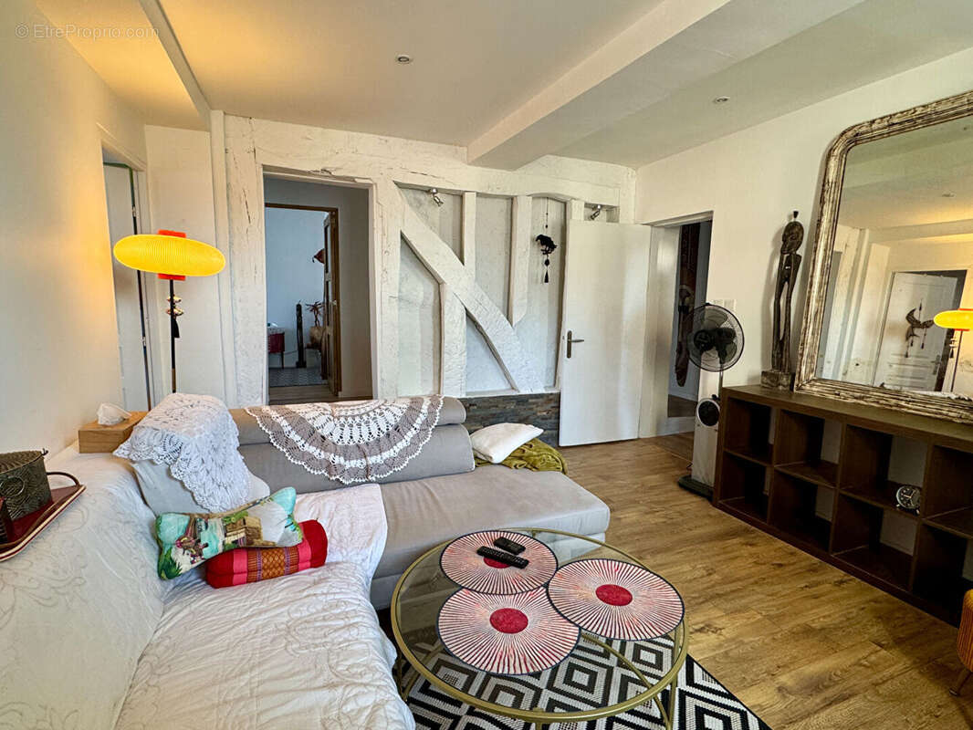 Appartement à CHAUSSIN