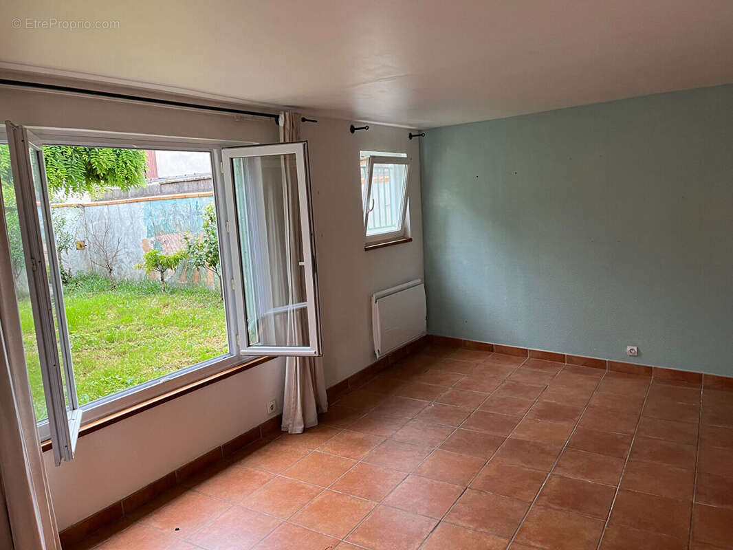 Maison à SAINT-CIERS-SUR-GIRONDE