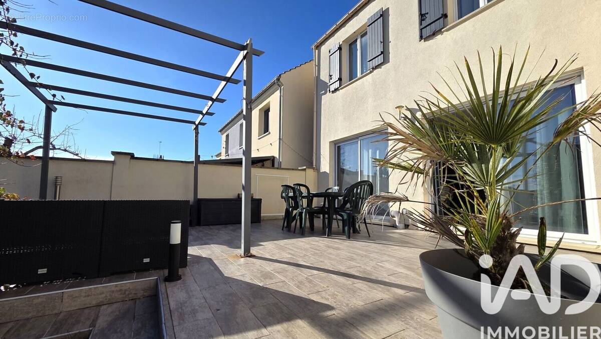 Photo 1 - Maison à SAINT-GERMAIN-LES-ARPAJON